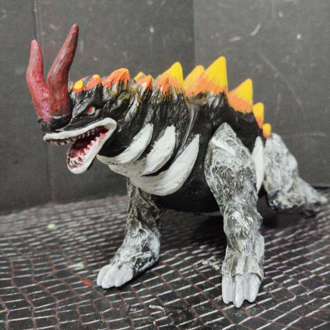 シャーク尊ウルトラ怪獣旧型ソフビガグマβ.ゾンネル.デスフェイサー