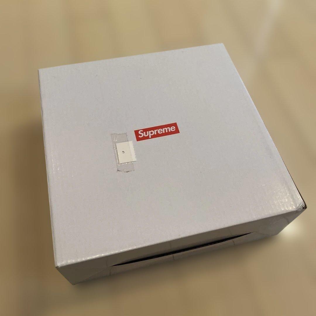 【希少】Supreme Diamond Plate Dog Bowl