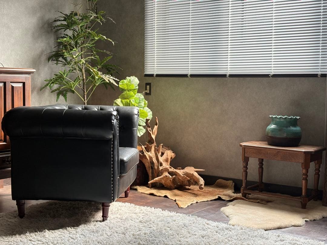 本革　チェスターフィールド　アームチェア　リベット打ち　ボタンダウン　YZ