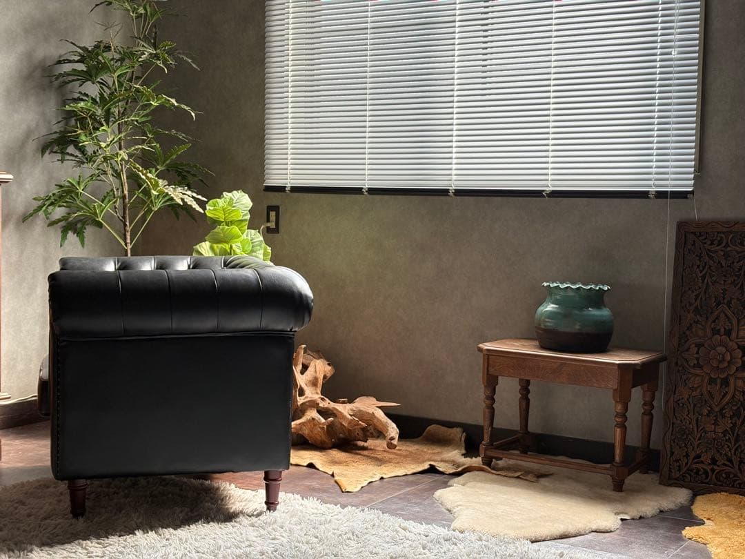 本革　チェスターフィールド　アームチェア　リベット打ち　ボタンダウン　YZ