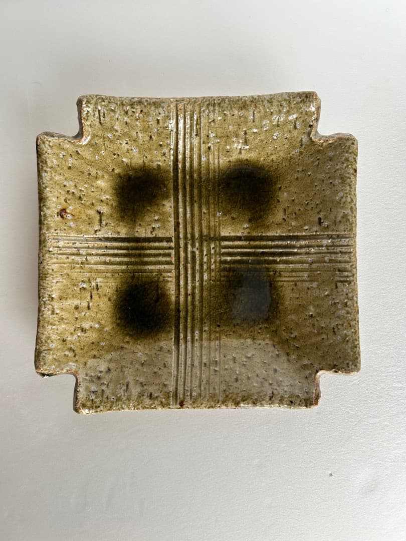 伊賀焼 櫛目組皿 ５枚組　(谷本光生作)