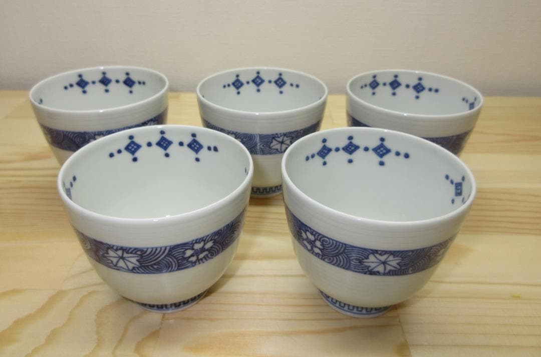 送料込【逢絢亭】茶道具 汲出椀 京焼 染付 雲錦の図 ５客 林淡幽 共箱入り