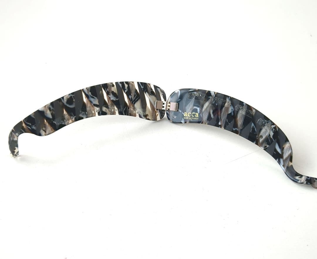 アッカ*バナナクリップ　バレッタ