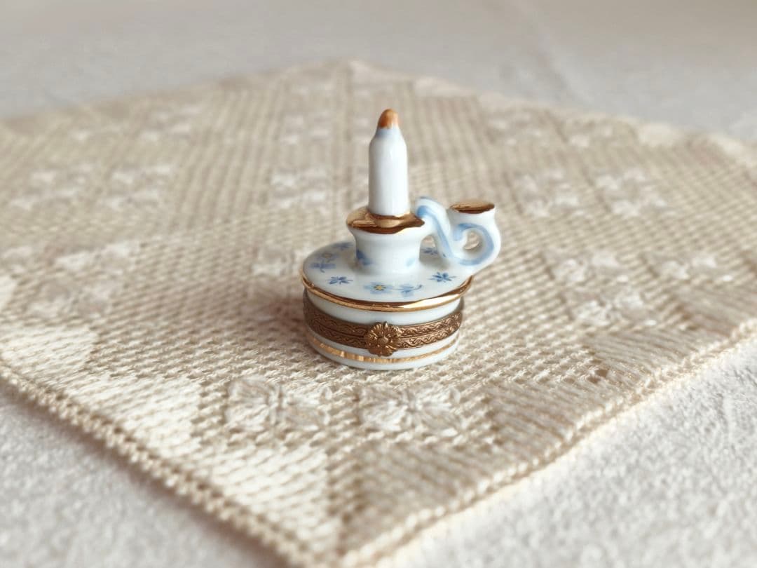 * vintage case ❀ 陶器製 キャンドル型の ジュエリーケース