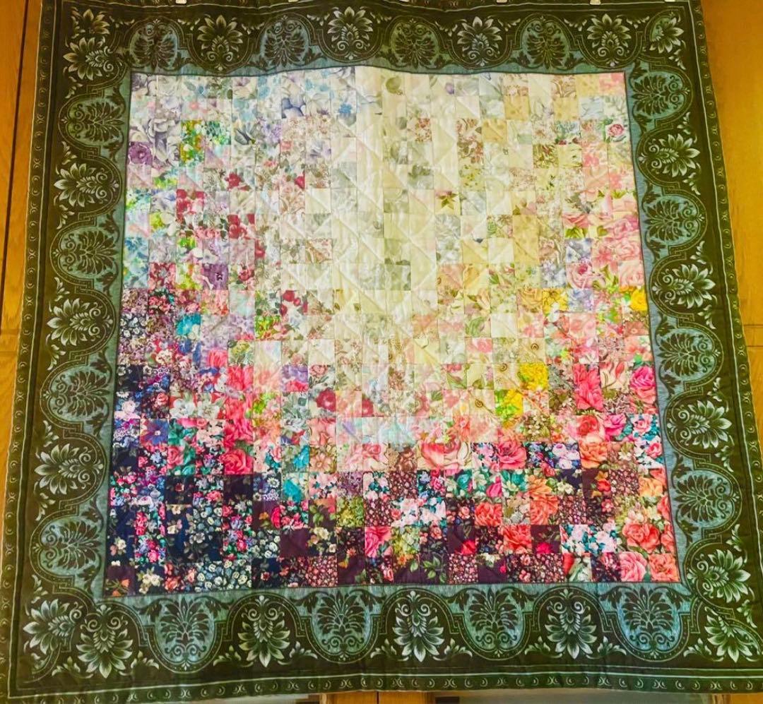 ヴィクトリアンキルトのクロス