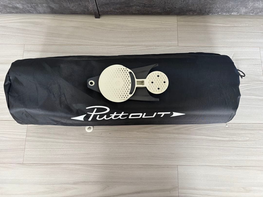 PuttOUT パッティングラージマット　パットトレーナー付き