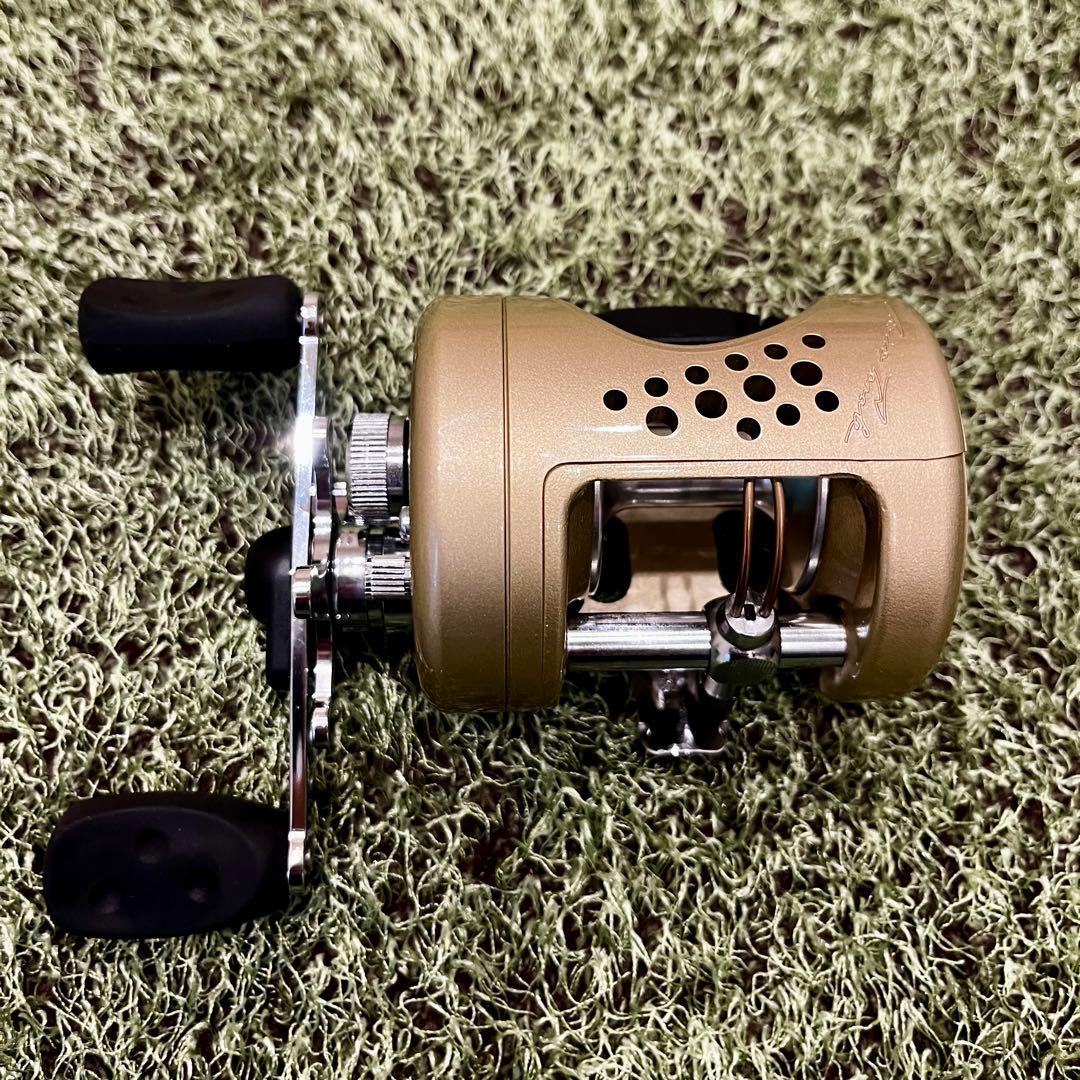 Abu 5600 PRO TANABE SUPER 新品同様!