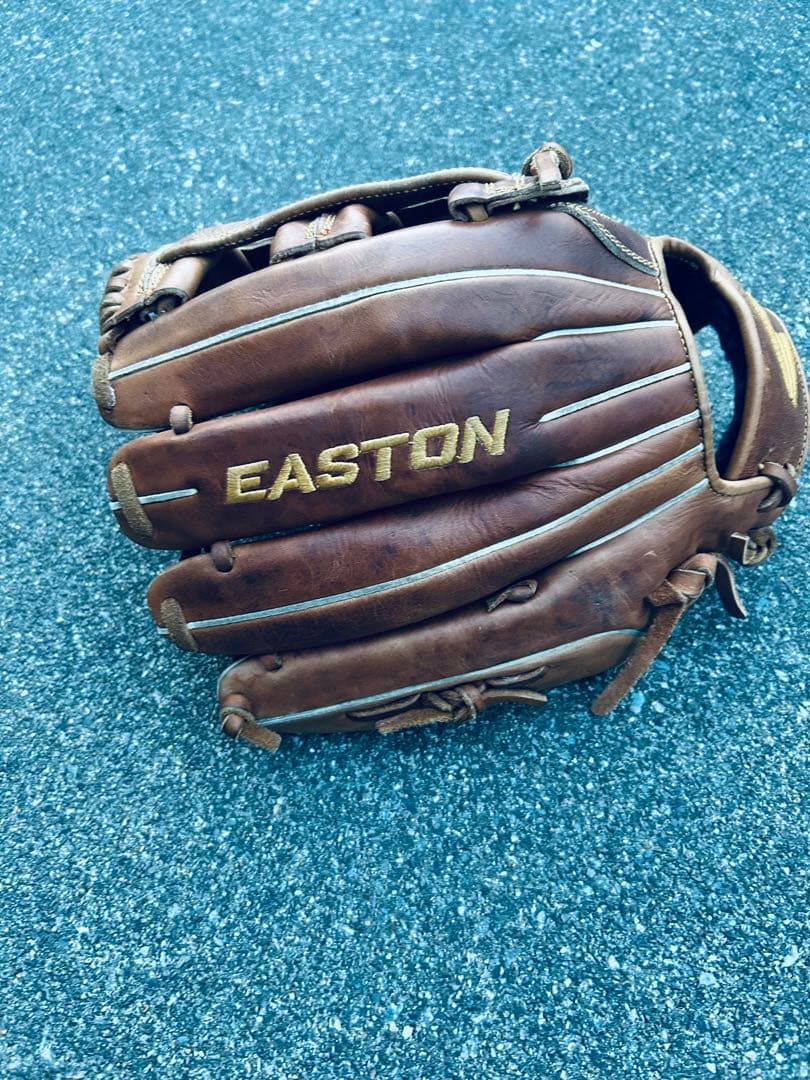イーストン軟式外野グローブ