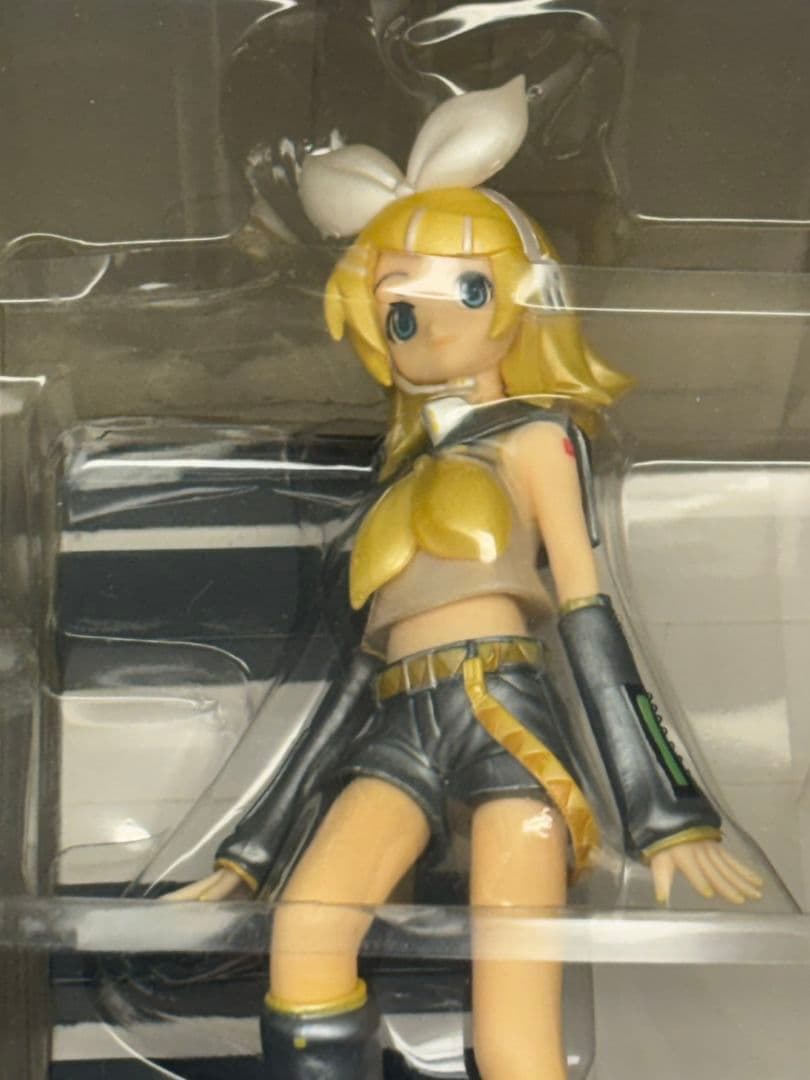 VOCALOID　初音ミク　鏡音りん　エクストラフィギュア Ver.1.5　2種