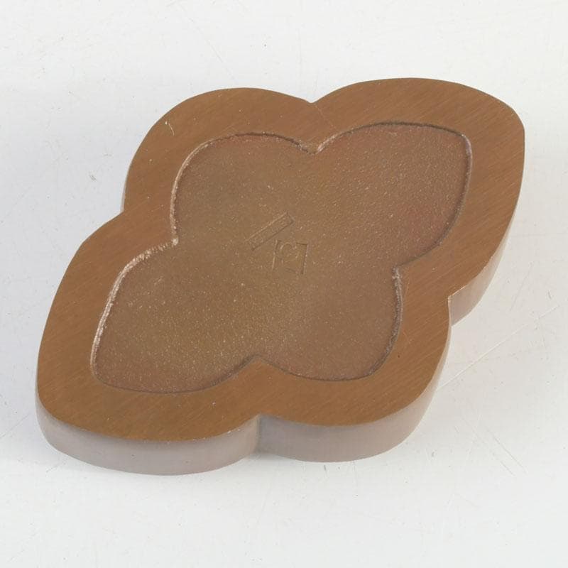 茶道具　唐銅　向鶴文　香合　共箱　V　9476