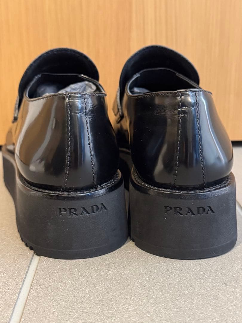 PRADA サイズ39 レザーローファー