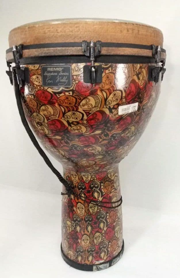 REMO ジャンベ 16インチ　貴重な【Leon Mobley】サイン入り