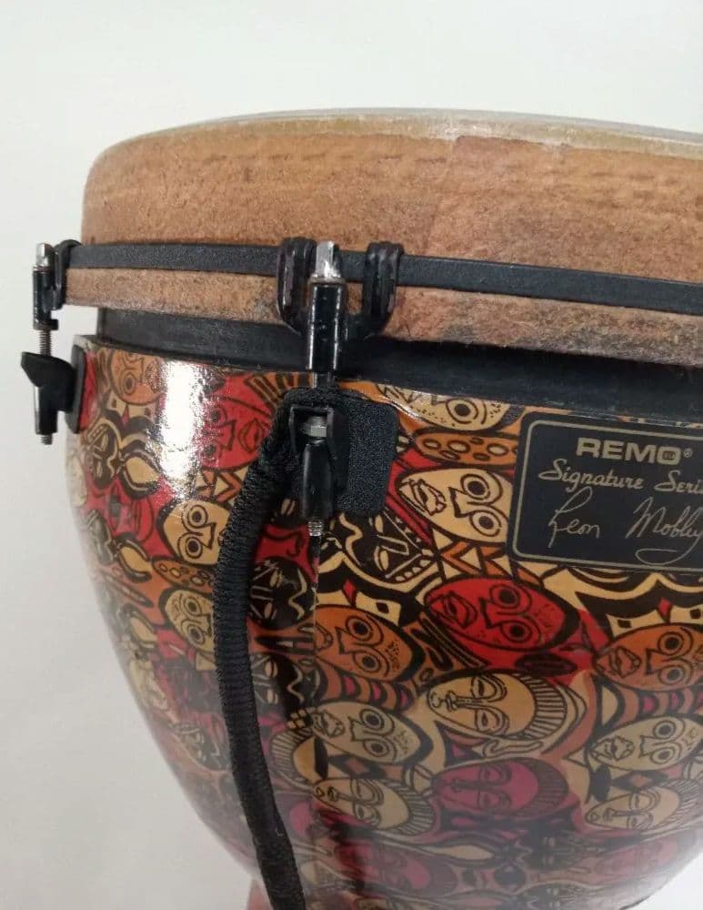 REMO ジャンベ 16インチ　貴重な【Leon Mobley】サイン入り