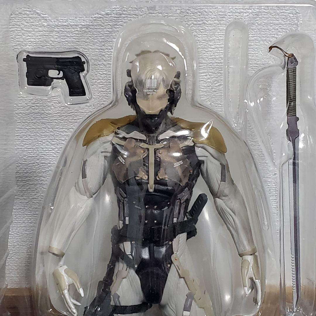 【レア】 メディコムトイ メタルギアソリッド４ 雷電 【希少】