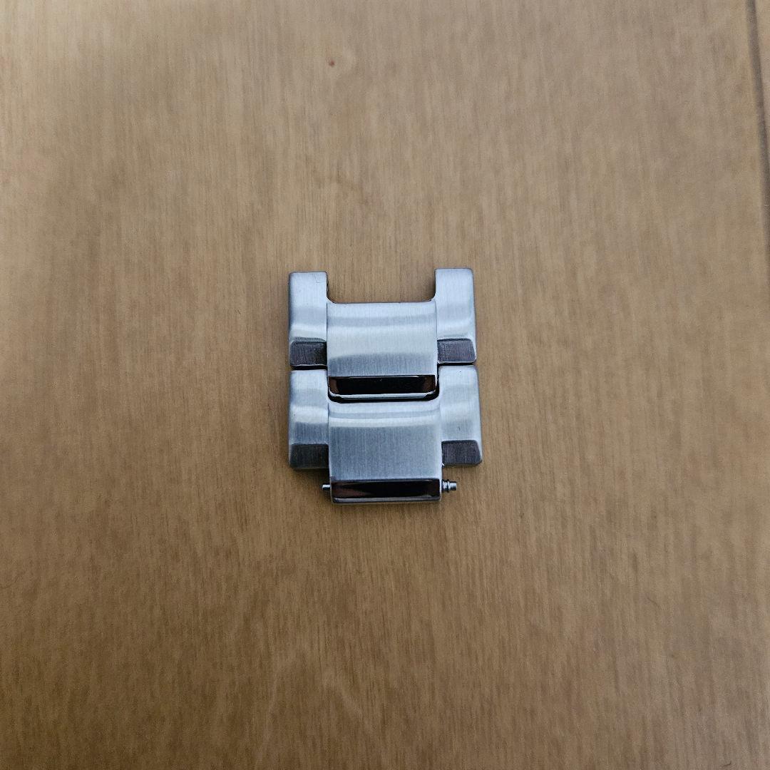 Gショック GST-W100D 電波ソーラー