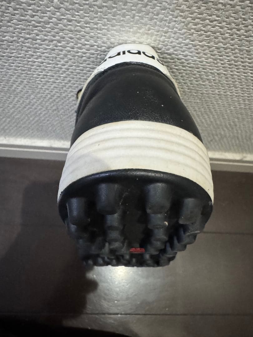 adidas Mundial Team サッカーシューズ 黒/白26cm