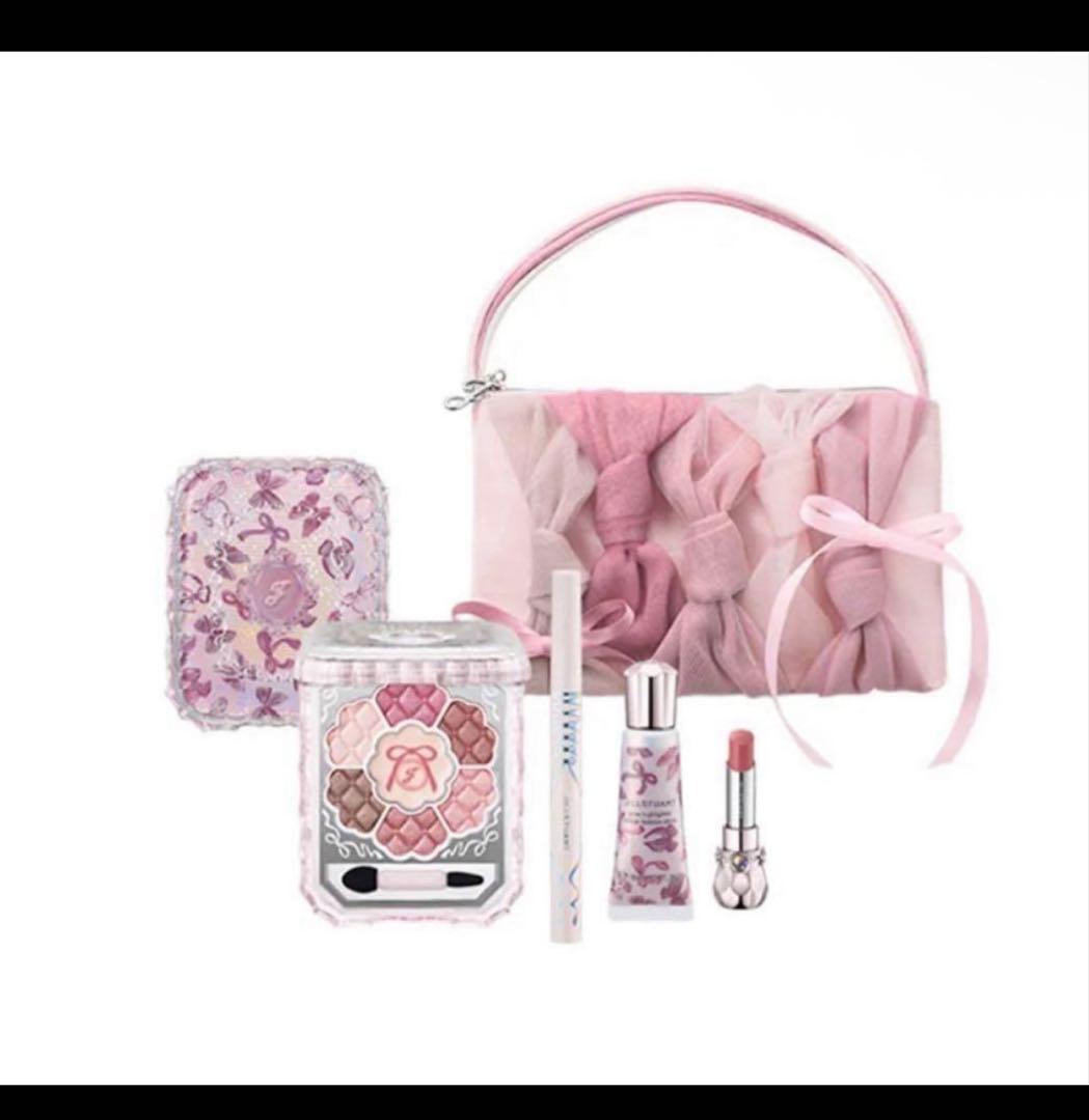 JILLSTUARTクリスマスコフレ2025セット（限定ショッパー付）