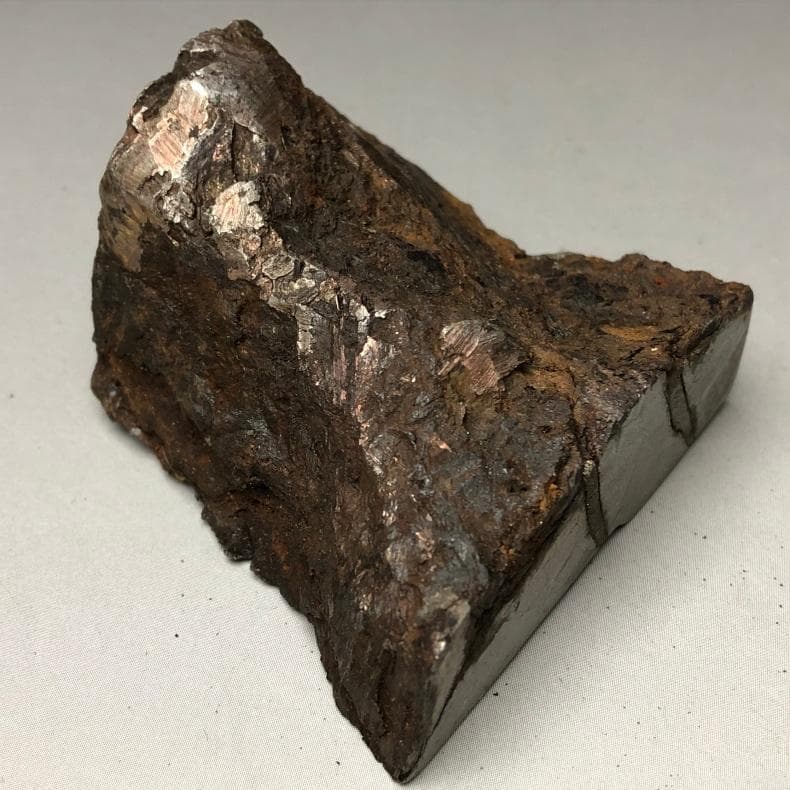 ミ*ド様 隕石 鉄隕石　アルタイ隕石　原皮付き　ナチュラル　原石　重さ約207ｇ