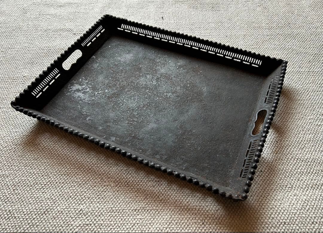 【週末限定お値下げ】アンティーク　ヴィンテージ　トレイ