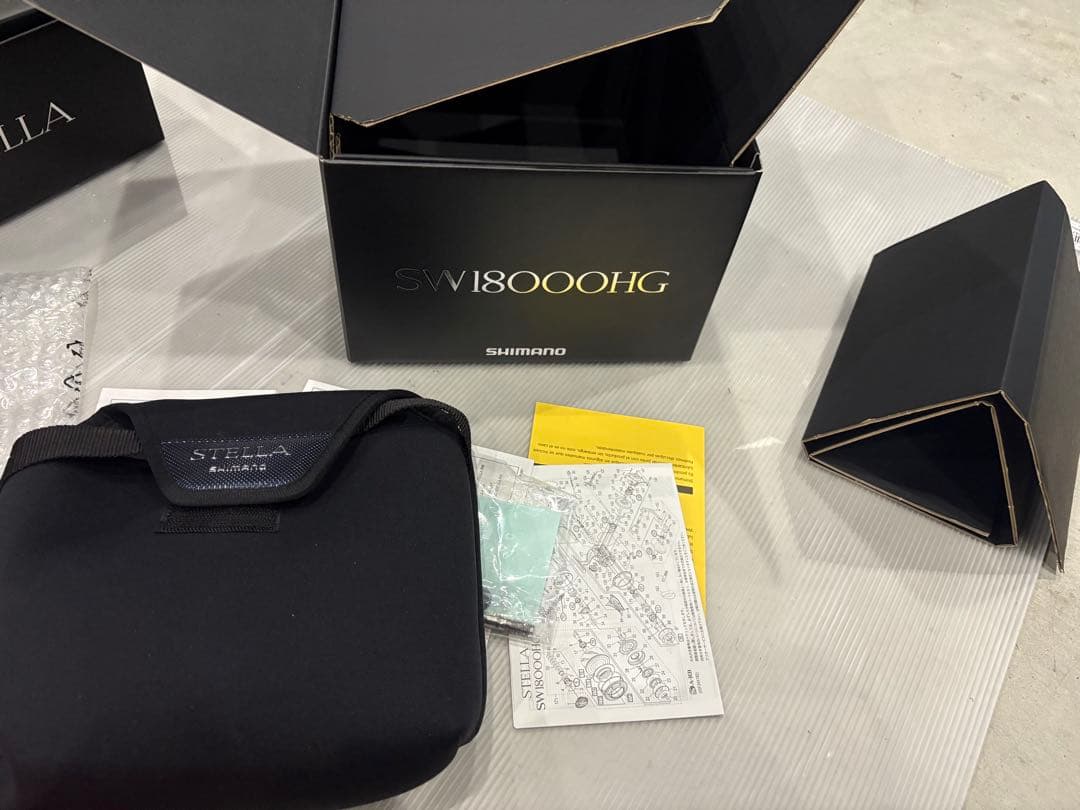 19STELLA SW18000スピニングリール　ステラ