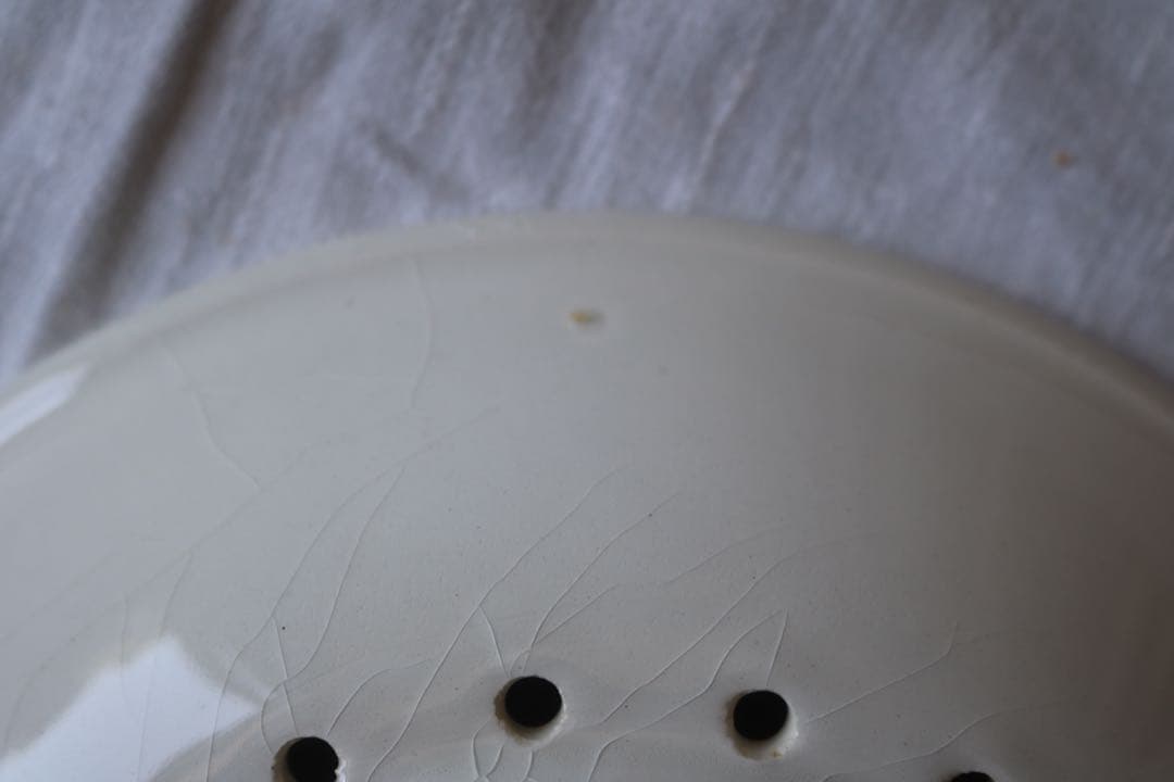 フランス　アンティーク　プレート　水切り　チーズ　豆腐　白　さくらんぼ