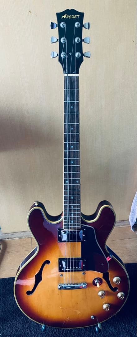 es 335タイプ　セミアコ　ギブソン系ギター