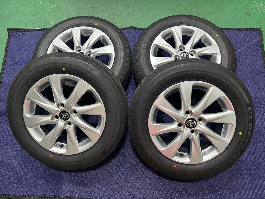 新型アクア新車外しタイヤホイール4本セット❗️純正ナット付き❗️