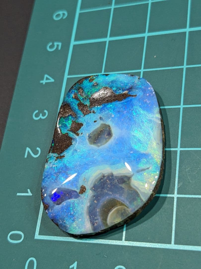 ボルダー ウォーター オパール オーストラリア