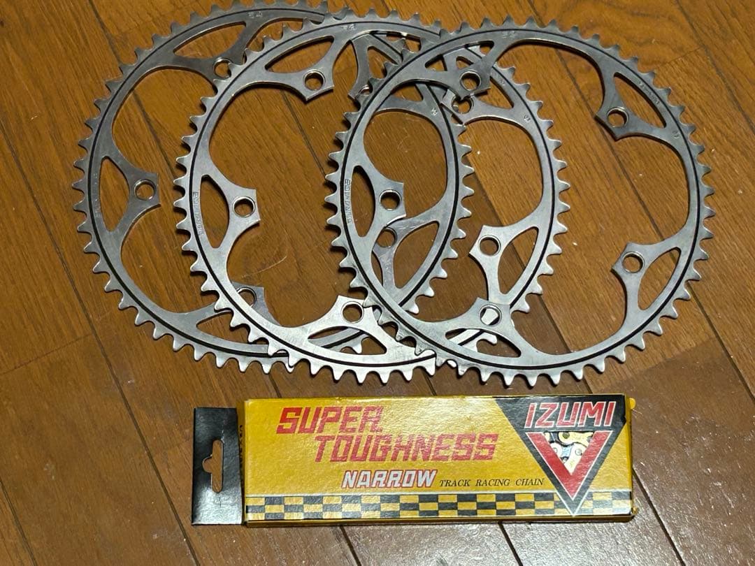 【ピスト】デュラエース 薄歯52.53.54T IZUMI Vチェン付き