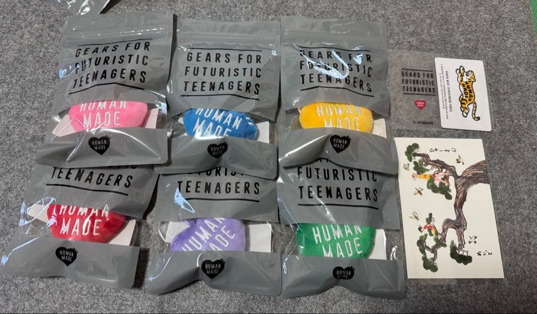 ヒューマンメイド　ハート　キーホルダー　6色セット　ノベルティ付き