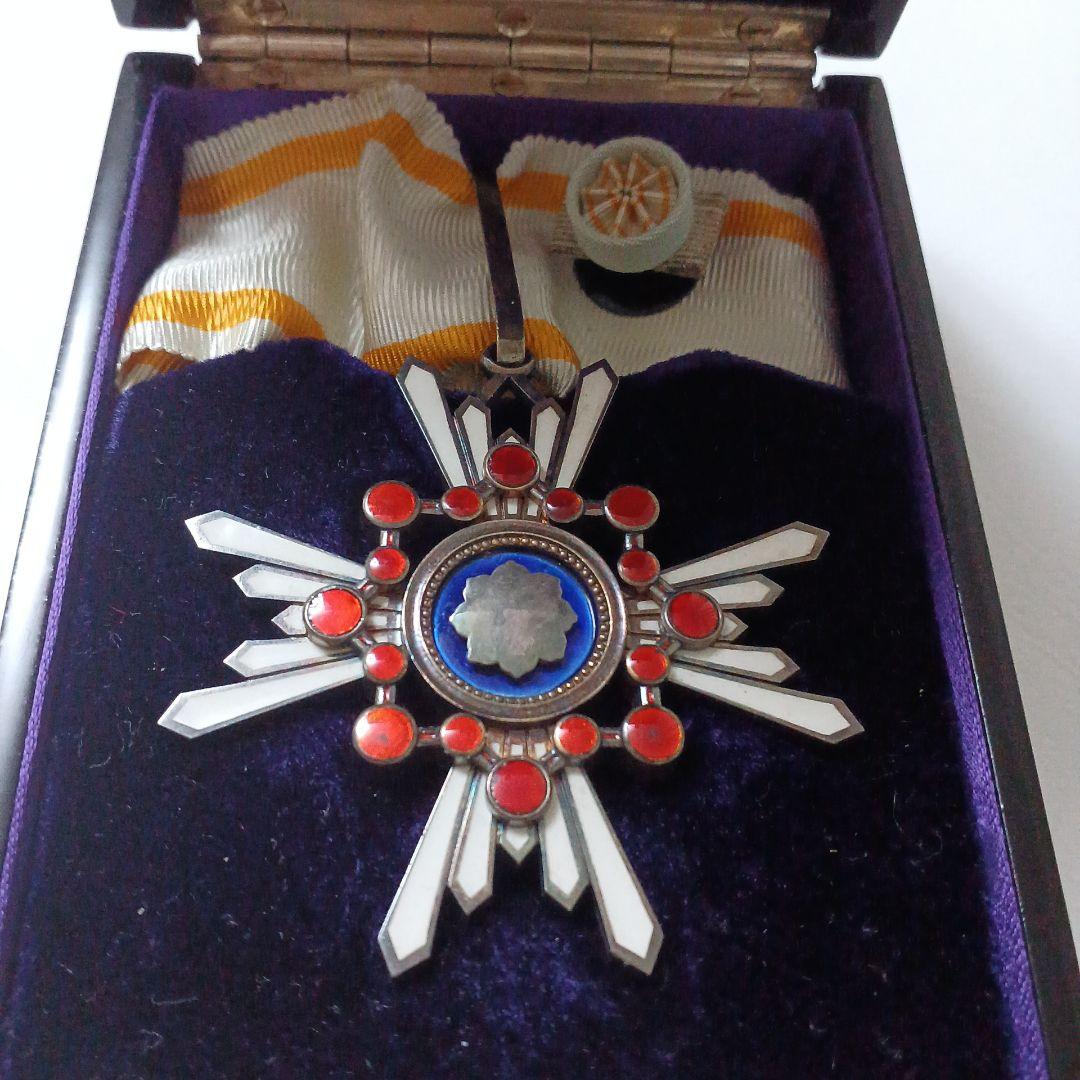 勲章　勲三等瑞宝章　勲章美品