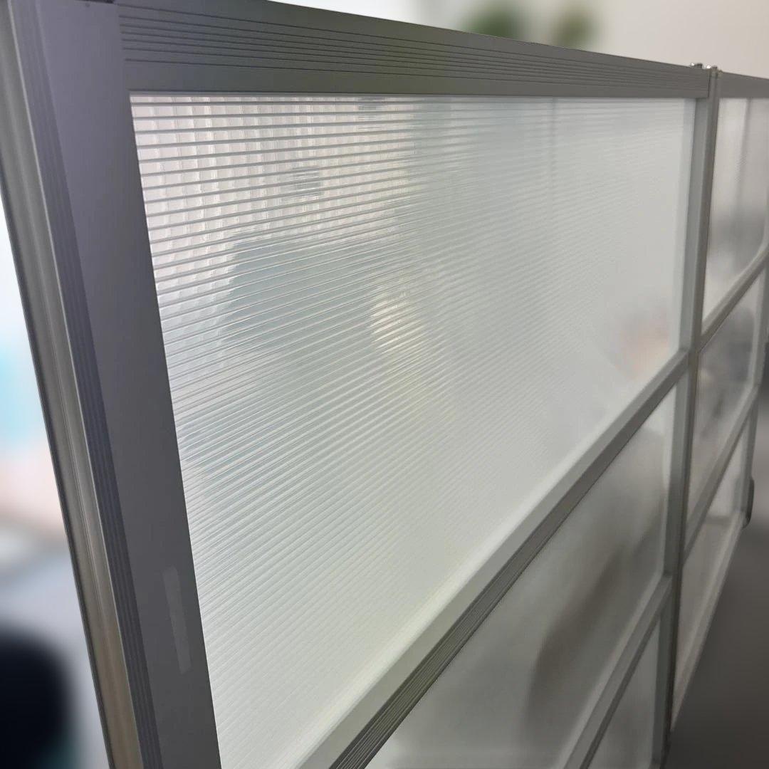 スタンド式透明パーテーション