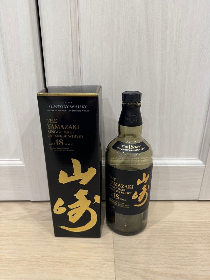 山崎 18年 シングルモルトウイスキー 700ml 空き瓶　箱付き