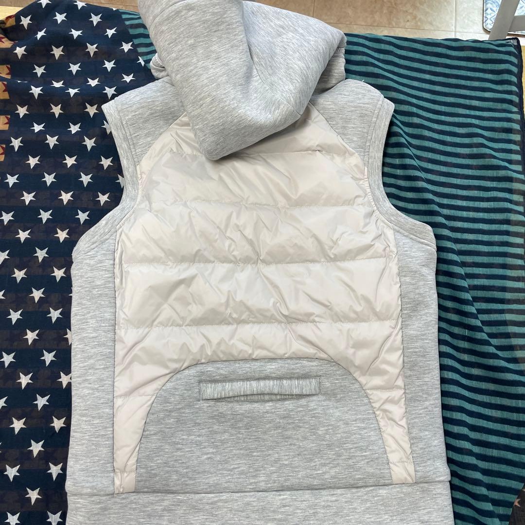 美品muta グレー フード付きベスト M