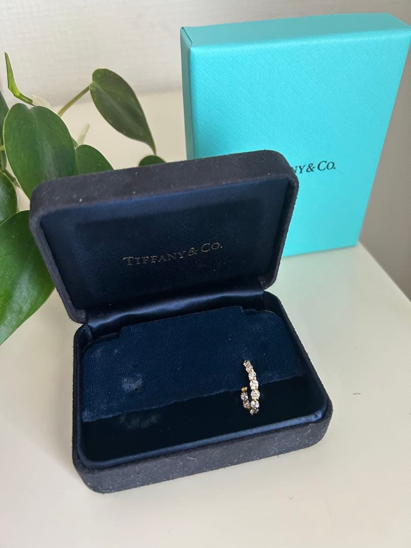 TIFFANY&COティファニー インサイドアウトフープピアス 片耳