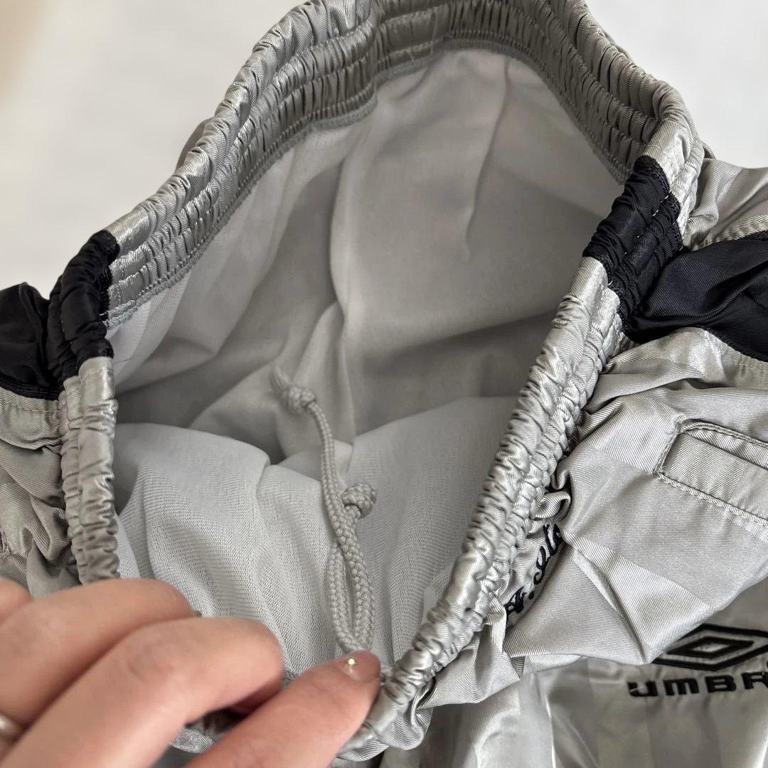 UMBRO ウィンドブレーカー シルバー・ブラック