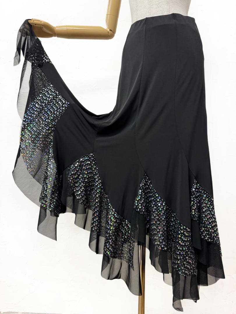 【オーロラの輝き】新品　裾2段ランダムカットフレアスカート 黒×銀スパンｐ346