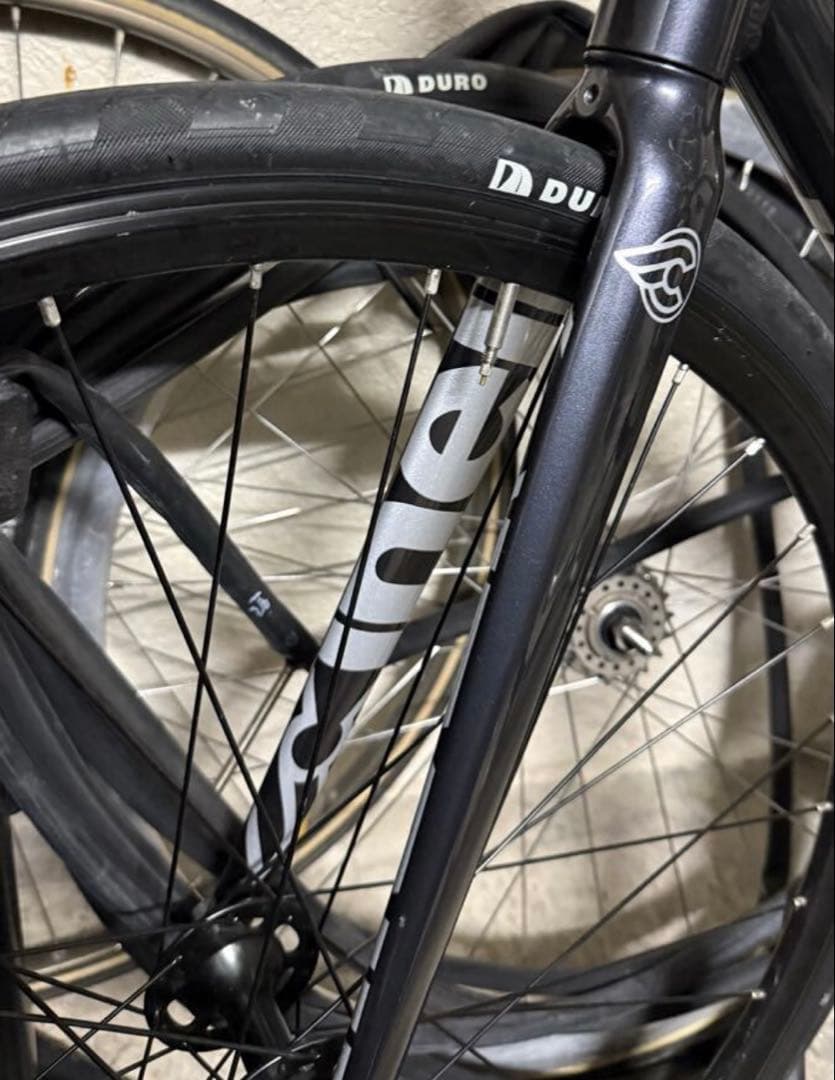 ピストバイク用　ホイール　タイヤ・コグ・ロックナット付き