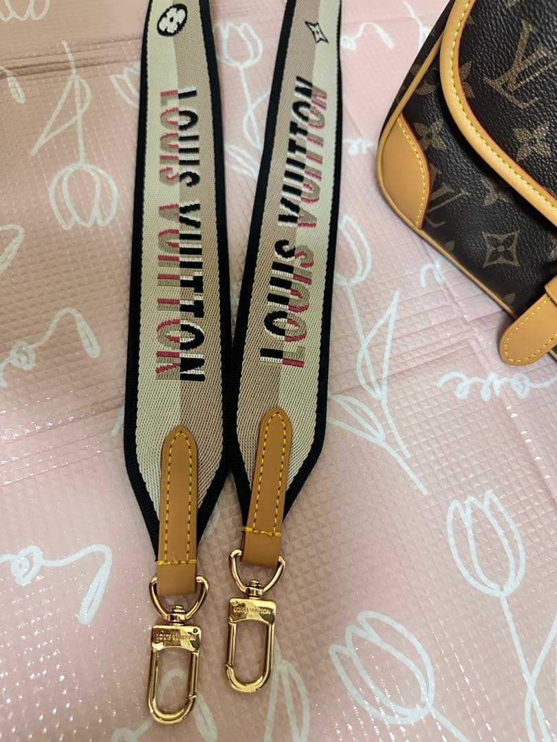 極美品LVノベルティ アンティーク ショルダーバッグ