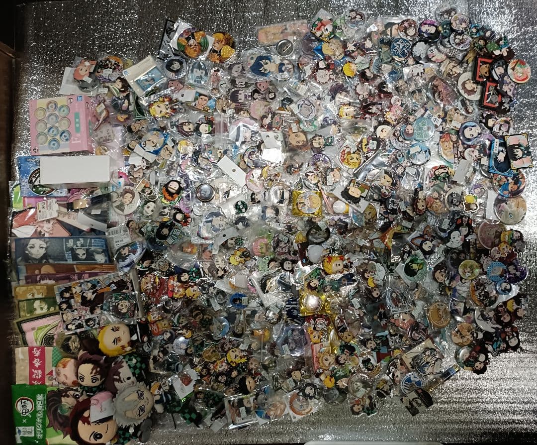 【ジャンク品】鬼滅の刃 グッズ 300個前後