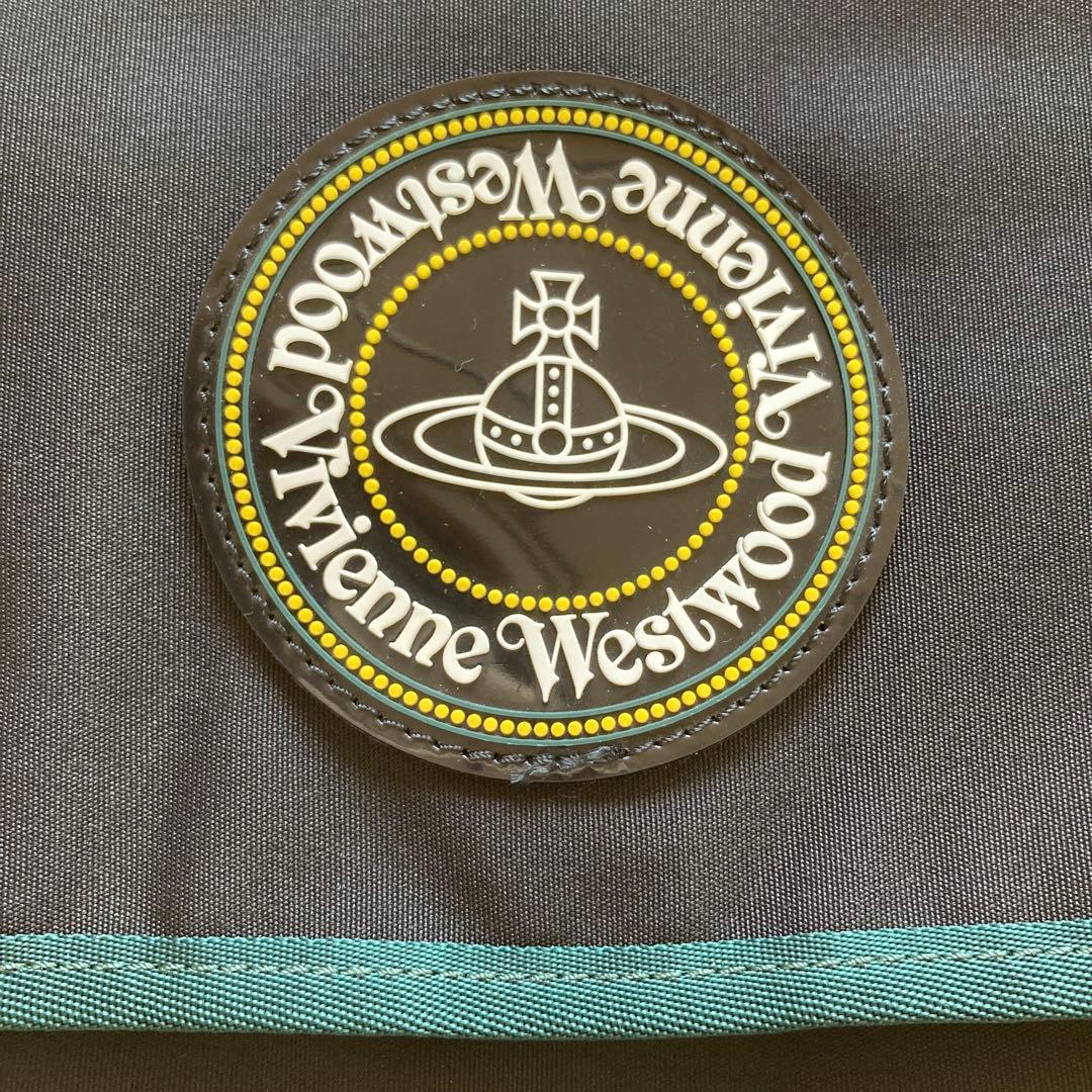 お値下げしました‼️★【美品】★Vivienne Westwood ボディバッグ