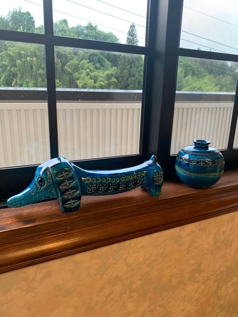 FLAVIA 陶器オブジェ 青 犬と花瓶のセット