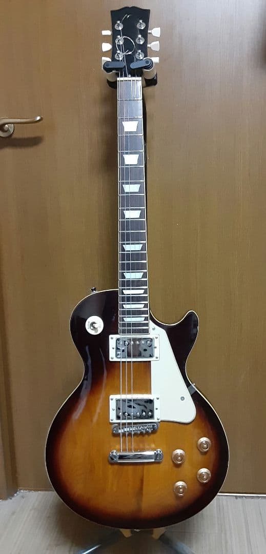 レスポールタイプ　レアな薄型ボディ