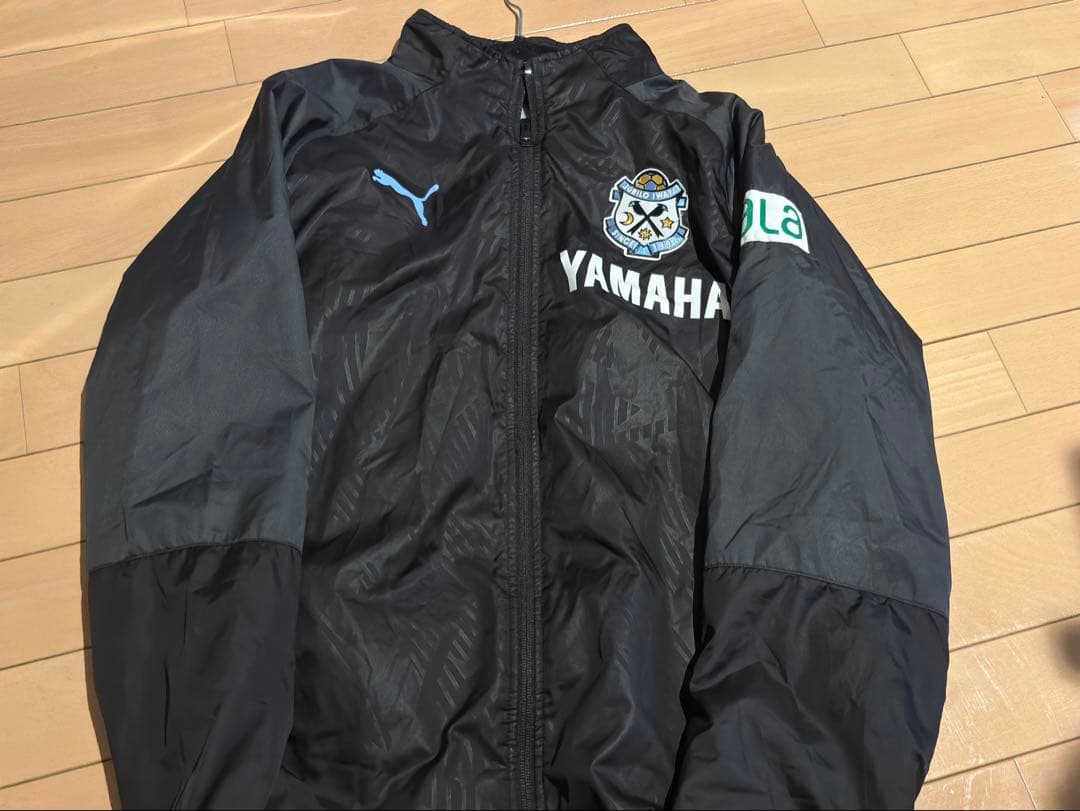 ジュビロ磐田 ナイロンジャケット