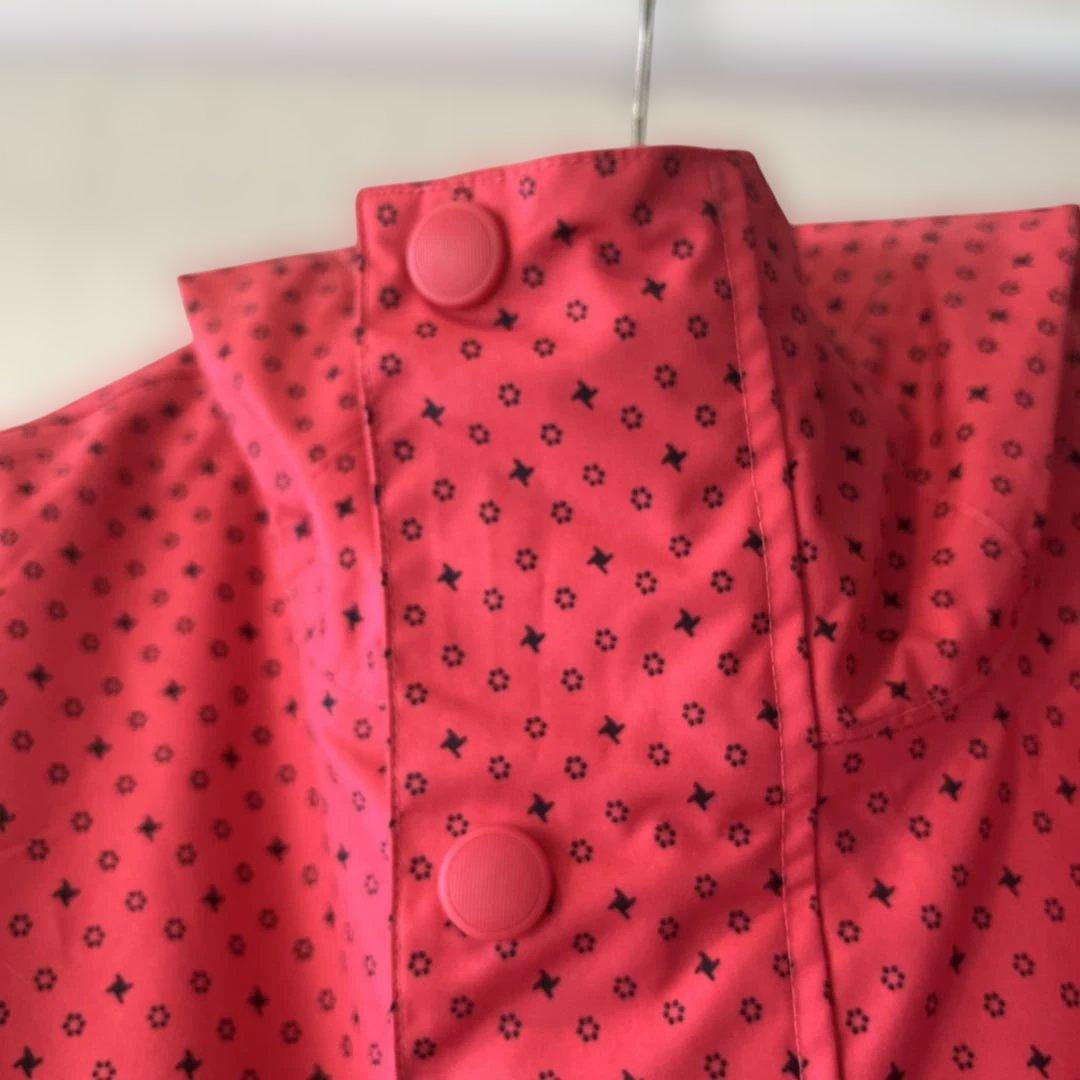 BURTON試着のみ使用スノーウエア上下セットほぼ新品自宅保管ピンク×ブラックＳ