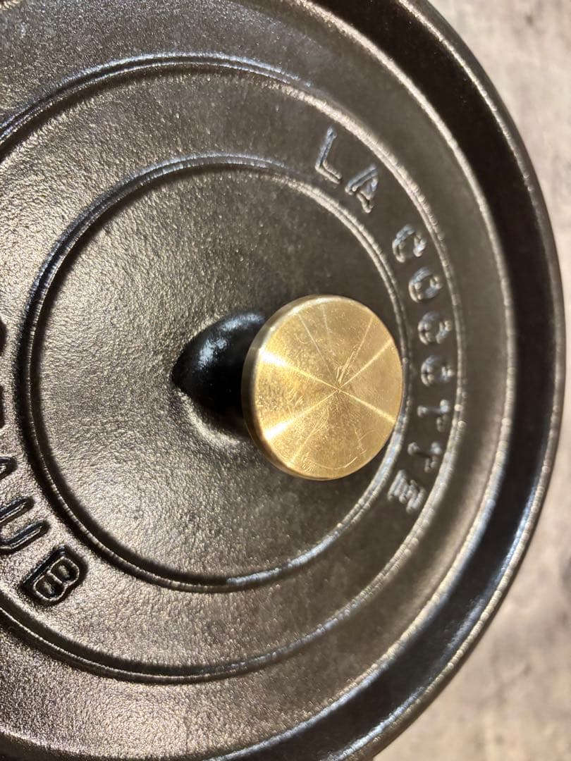 ストウブ　ストゥブ　24cm クロ　ココット　翌日発送