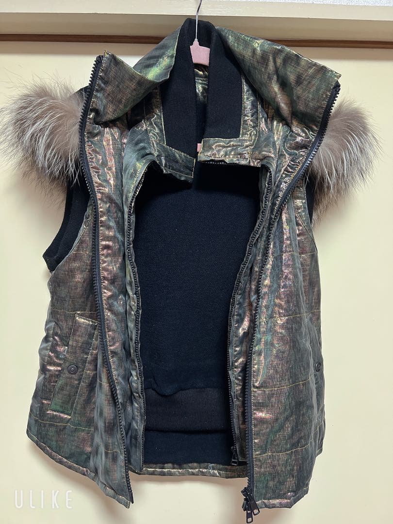 roen ロエン　メタリック　ノースリーブパーカー　ファー付き　ジャケット