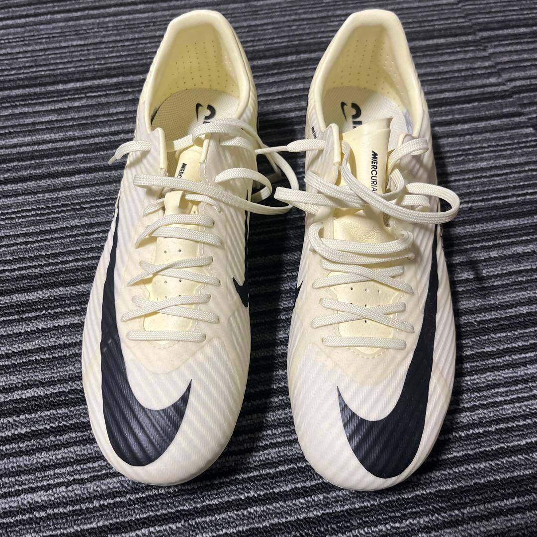 Nike Air サッカーシューズ スパイク クリーム/ブラック