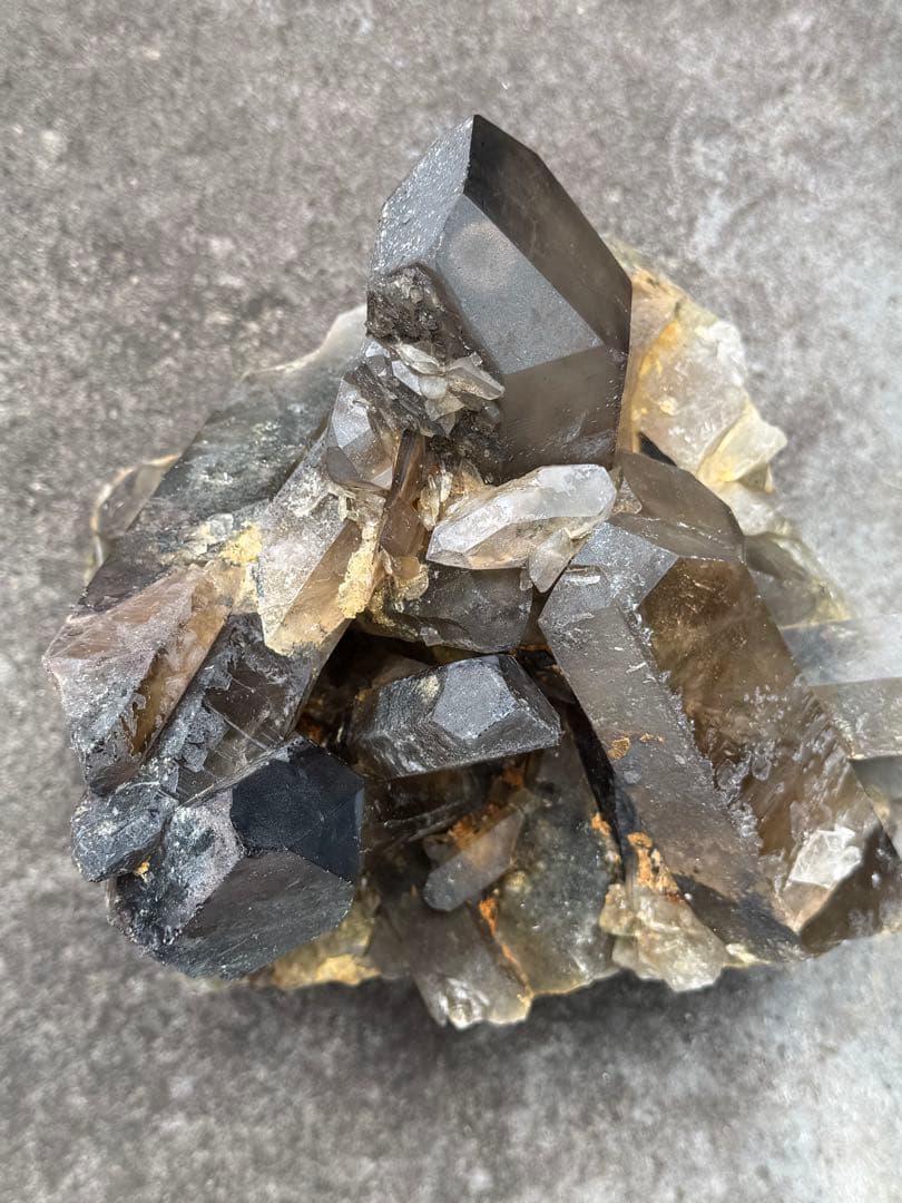 天然スモーキークォーツクラスター　原石