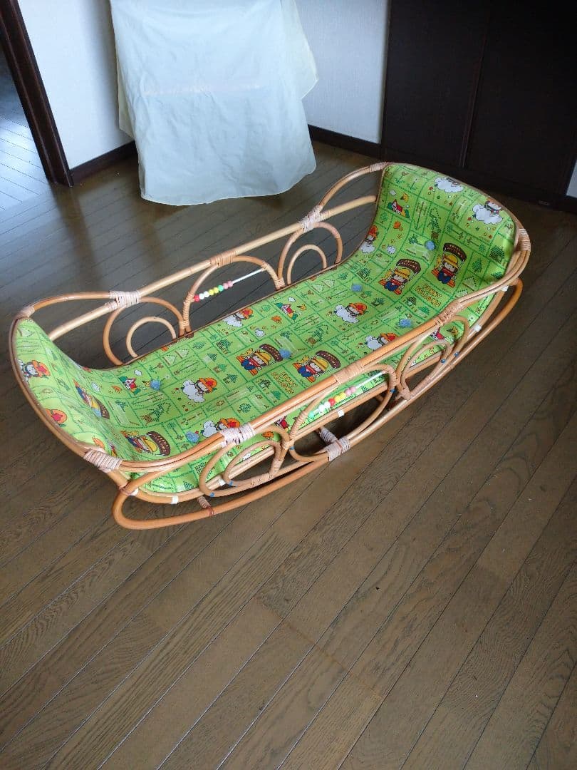 昭和レトロ家具　レトロポップなゆりかご